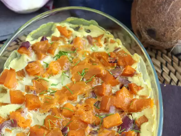 Przepis Zapiekanka z batatów z mlekiem kokosowym i curry