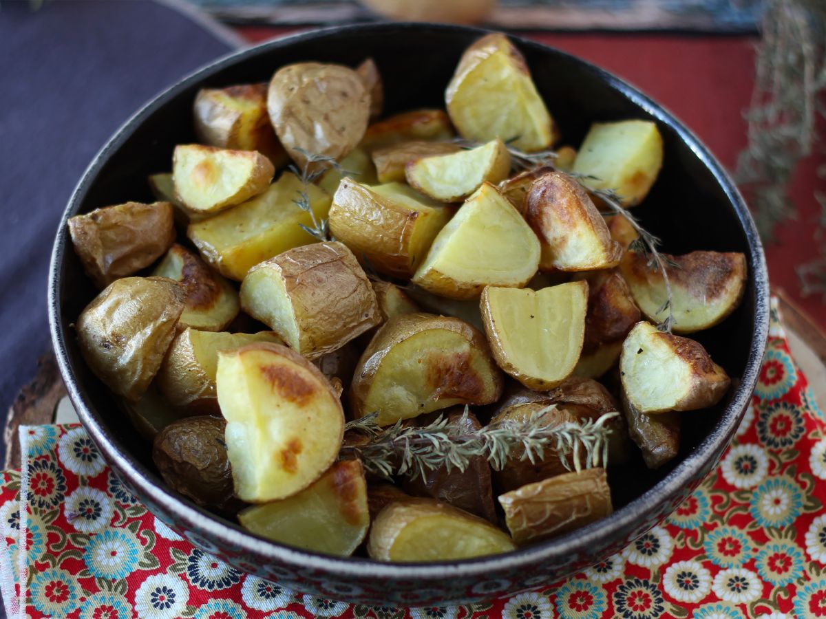 Ziemniaki pieczone w piekarniku - klasyczny i niezawodny przepis - zdjęcie 7