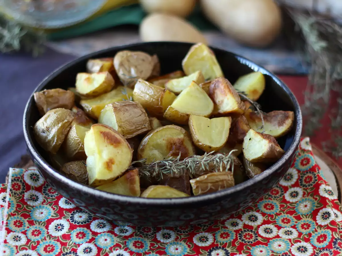 Ziemniaki pieczone w piekarniku – klasyczny, niezawodny przepis