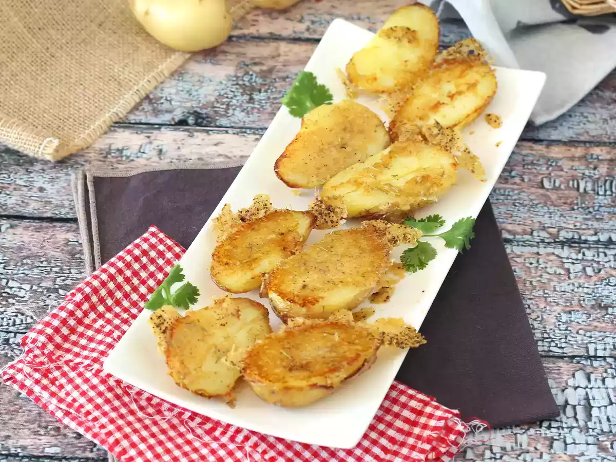 Ziemniaki z parmezanem, miękkie w środku i chrupiące na zewnątrz! - zdjęcie 3