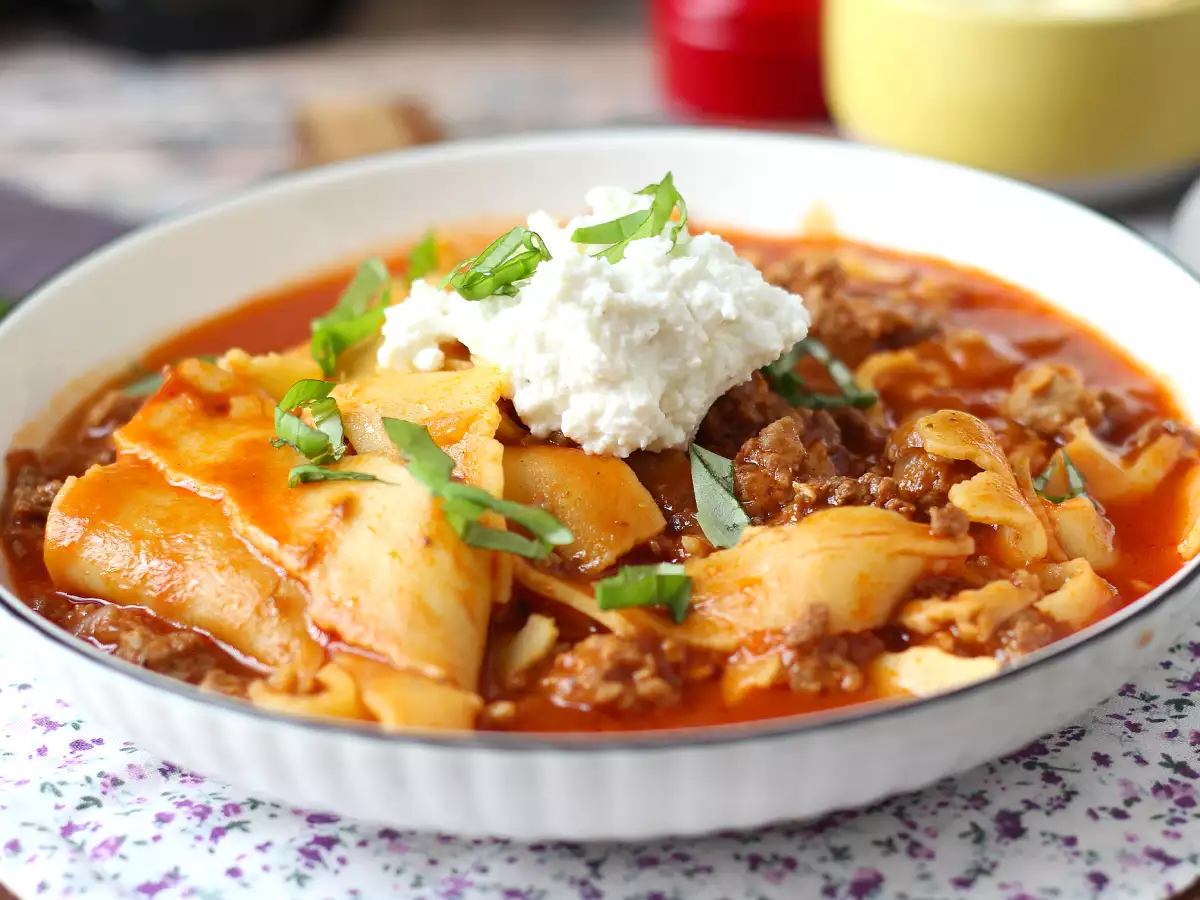 Zupa lasagne z mięsem, ricottą i parmezanem - zdjęcie 2